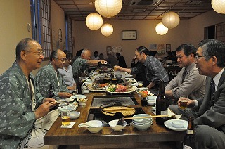 おぼこ荘で懇親会