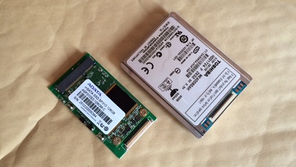 mSATA-SSDと1.8のHDD共にZIF