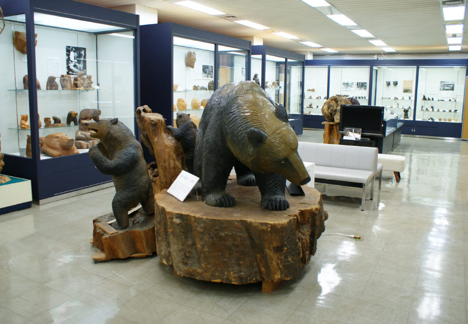 Woodcarving Bear Museum   Exhibition Room