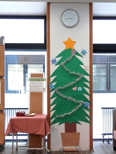 クリスマスツリーを飾ろう！