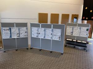ポスター展の様子(図書館)
